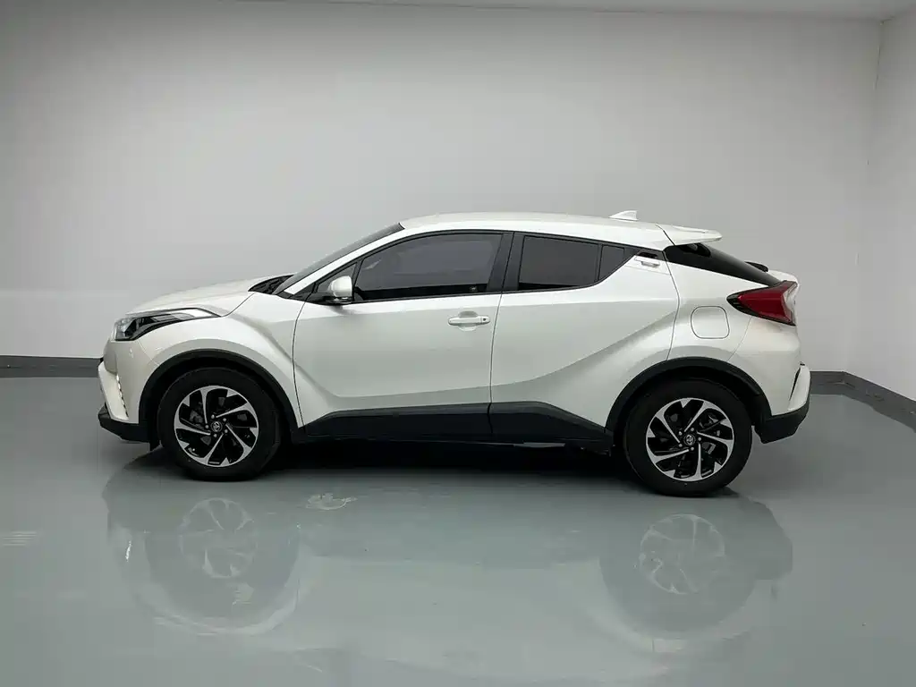 Toyota IZOA 2019 — фото 14