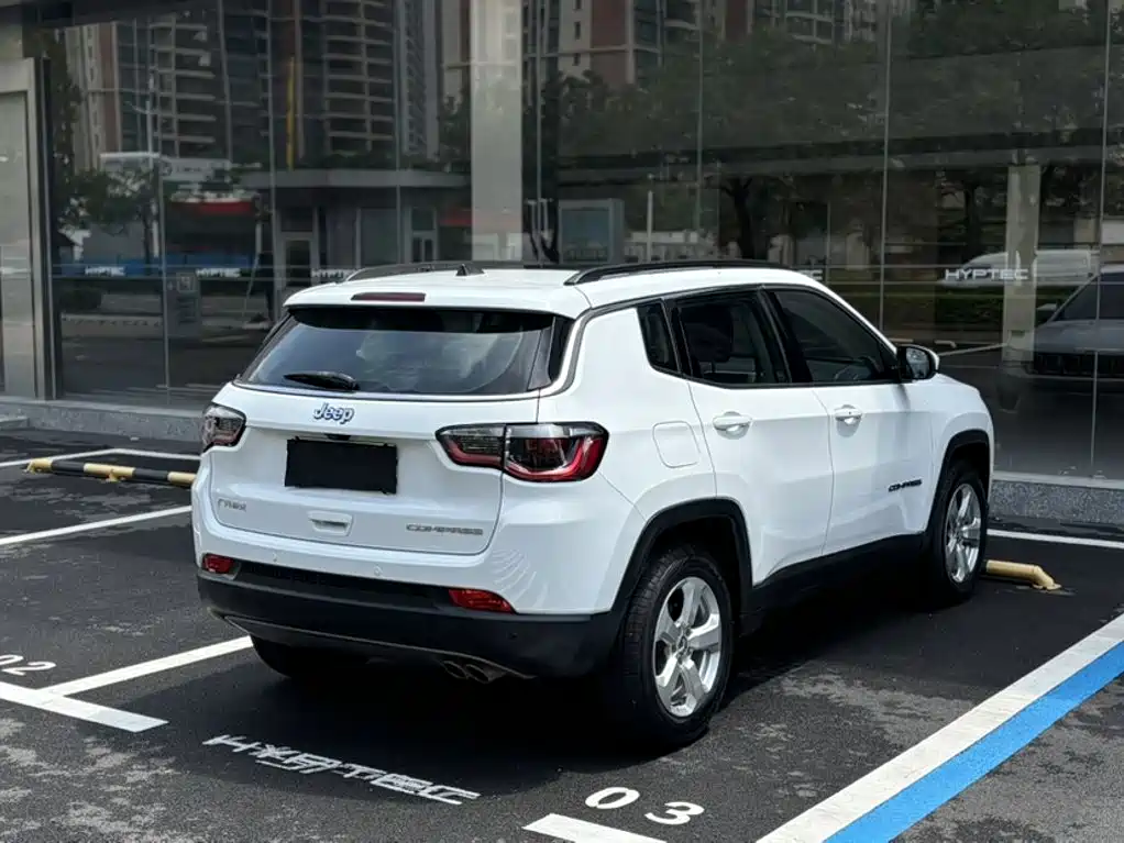 Jeep Compass 2020 — фото 24