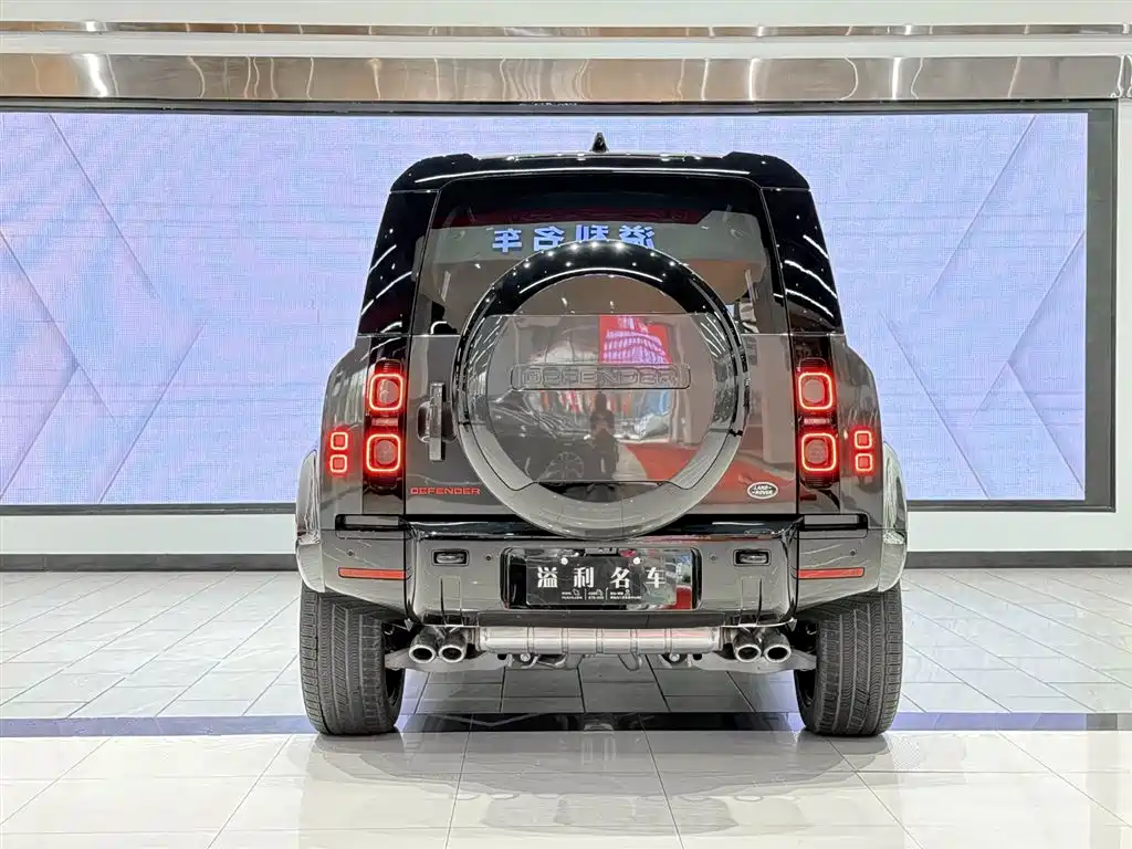 Land Rover Defender 2025 — фото 10
