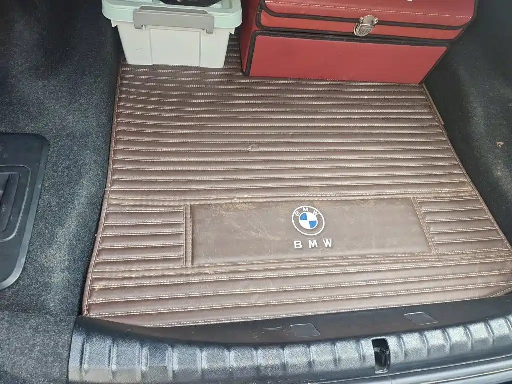 BMW 5 Series 2023 — фото 15