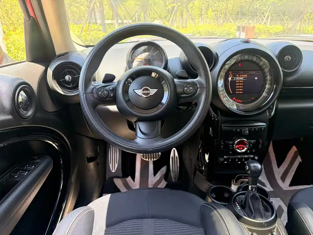 MINI Countryman 2015 — фото 26