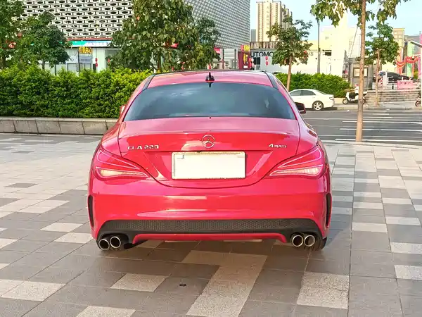 Mercedes-Benz CLA 2015