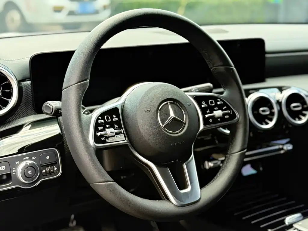 Mercedes-Benz A-Class 2021