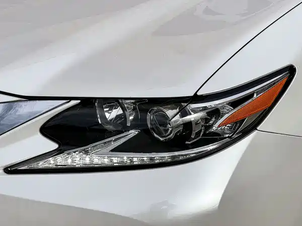 Lexus ES 2018