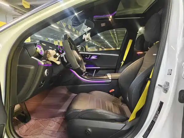 Mercedes-Benz C-Class 2024