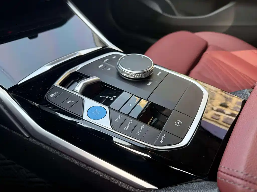 BMW i3 2024 — фото 13