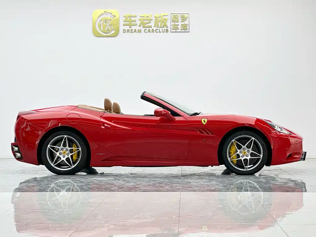 Ferrari California T 2012 — фото 7