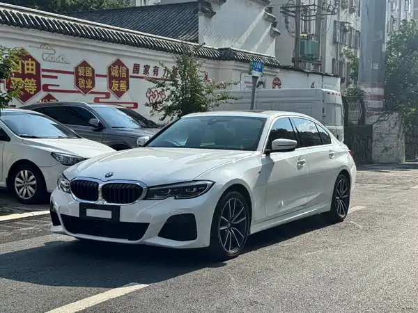 BMW 3 Series 2021