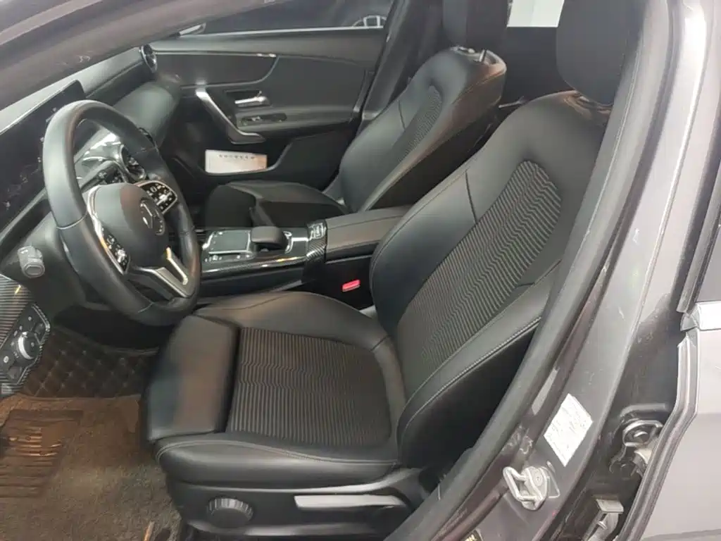 Mercedes-Benz A-Class 2021 — фото 15