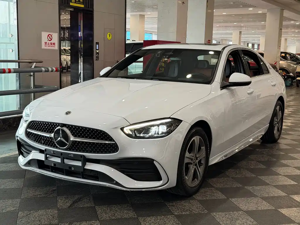 Mercedes-Benz C-Class 2022