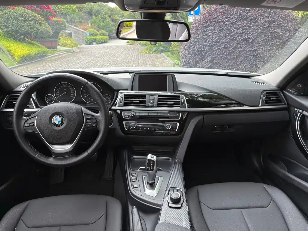 BMW 3 Series 2016 — фото 5
