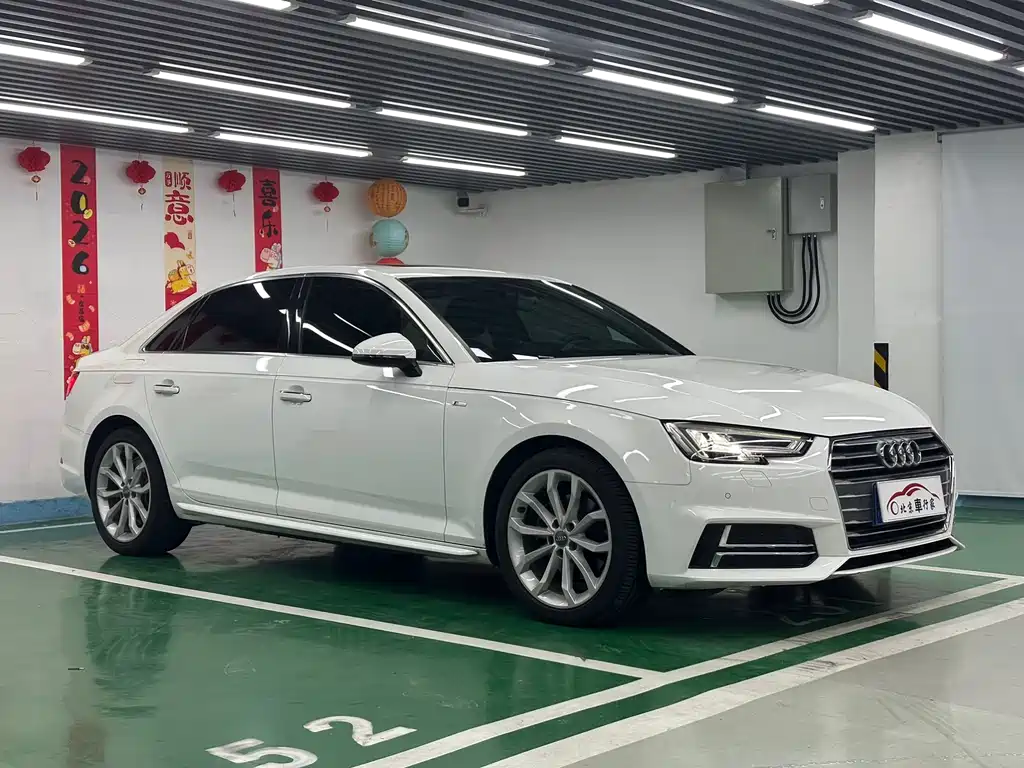 Audi A4L 2017 — фото 3
