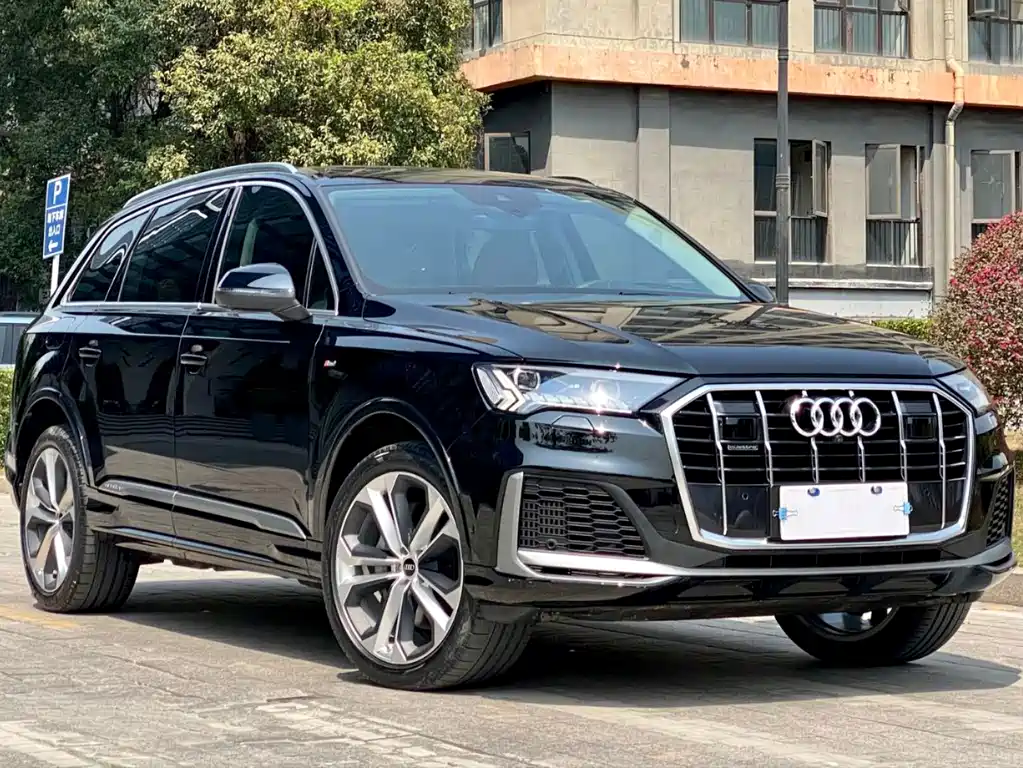 Audi Q7 2021 — фото 3