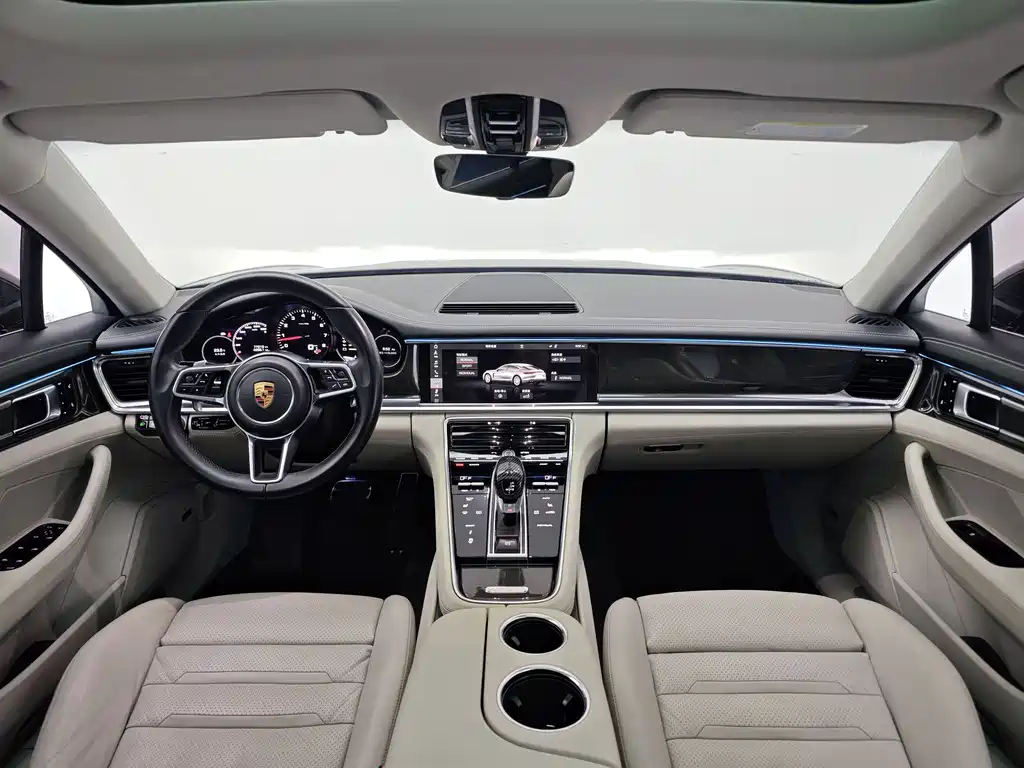 Porsche Panamera 2018 — фото 19