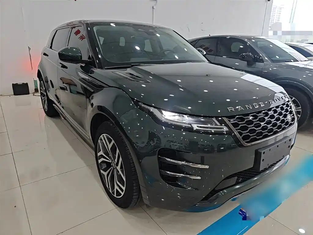 Land Rover Evoque 2023 — фото 4