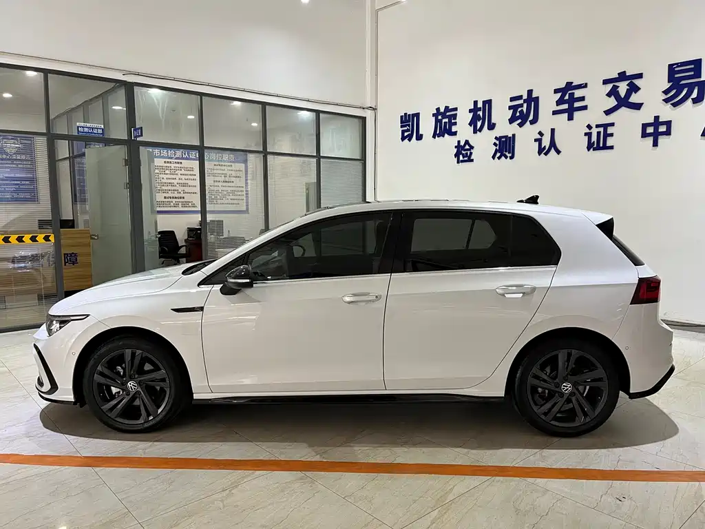 Volkswagen Golf 2022
