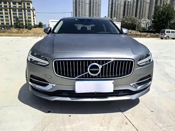Volvo S90 2019