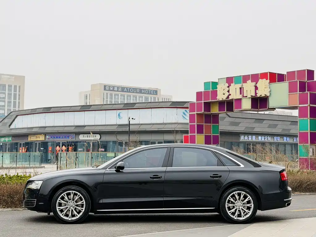 Audi A8 2013