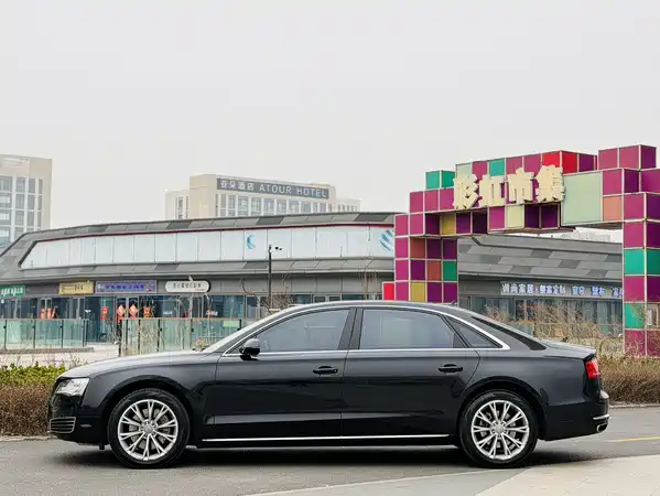 Audi A8 2013