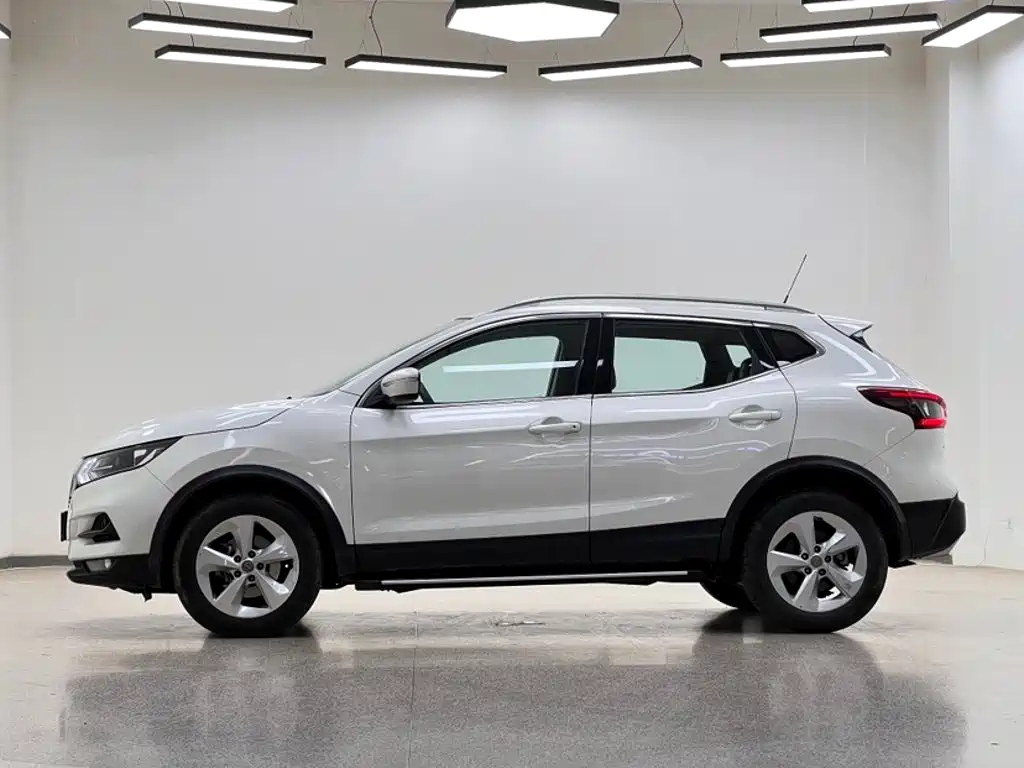 Nissan Qashqai 2023 — фото 25