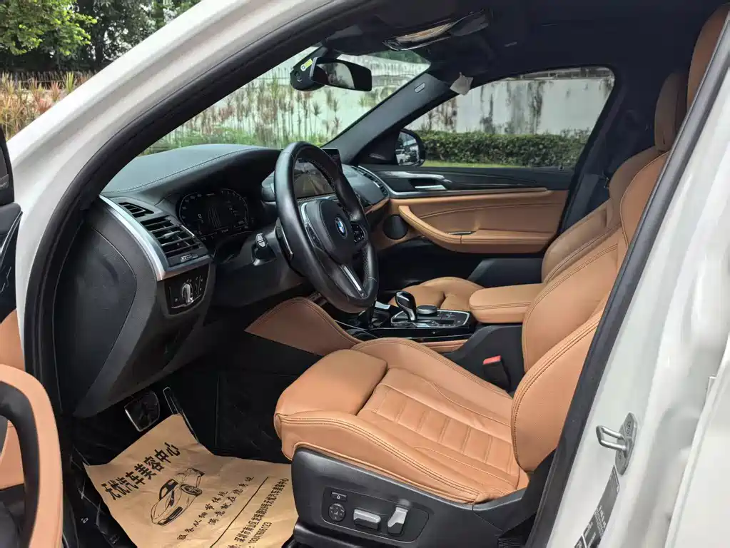 BMW X4 M40i 2022 — фото 7