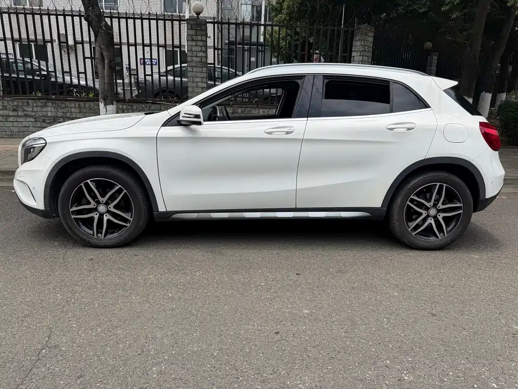 Mercedes-Benz GLA 2016 — фото 4