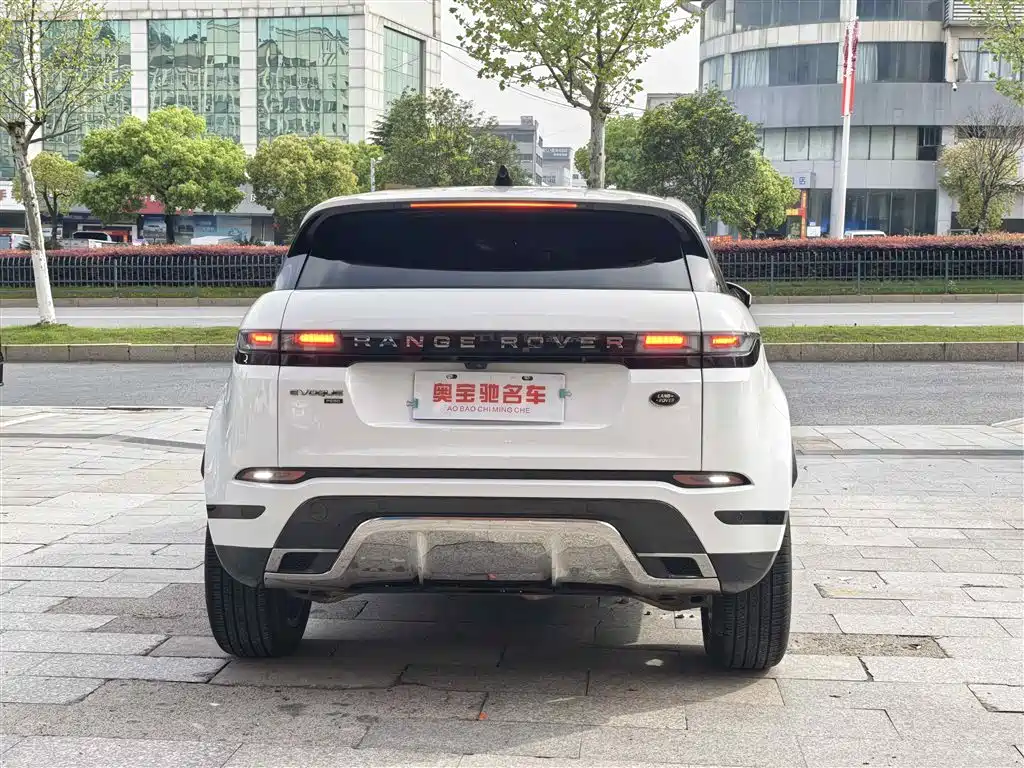 Land Rover Evoque 2023 — фото 8