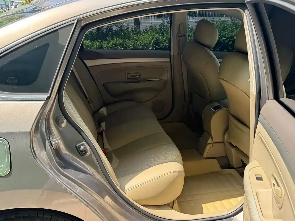 Nissan Sylphy 2016 — фото 10