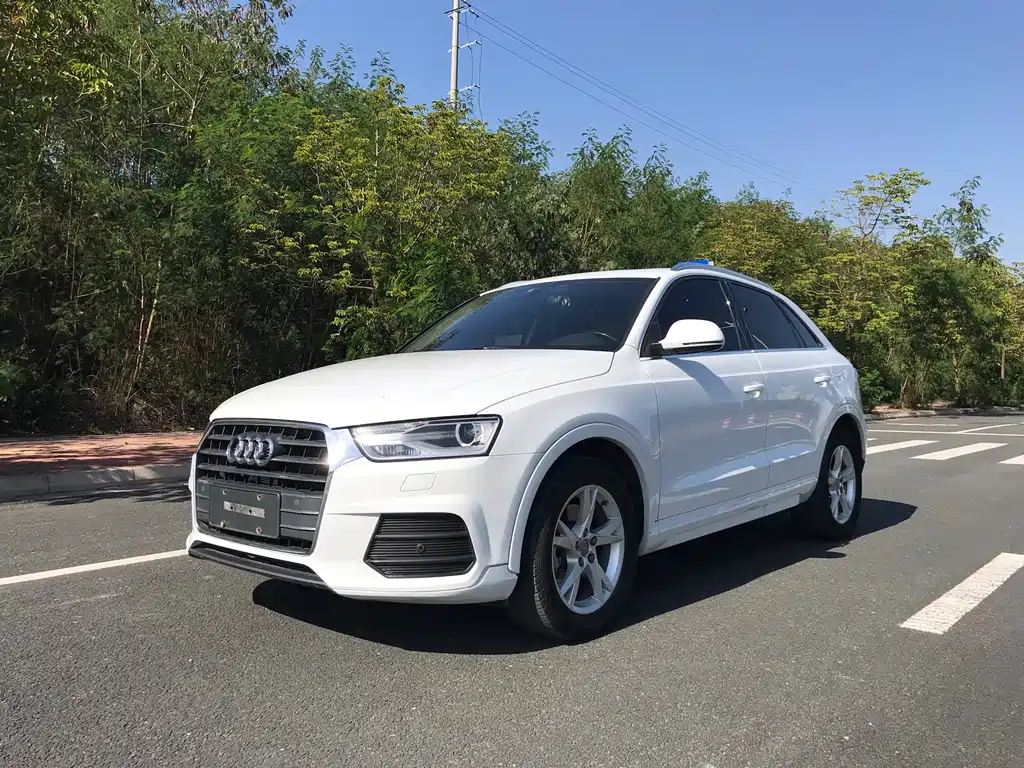 Audi Q3 2017 — фото 1