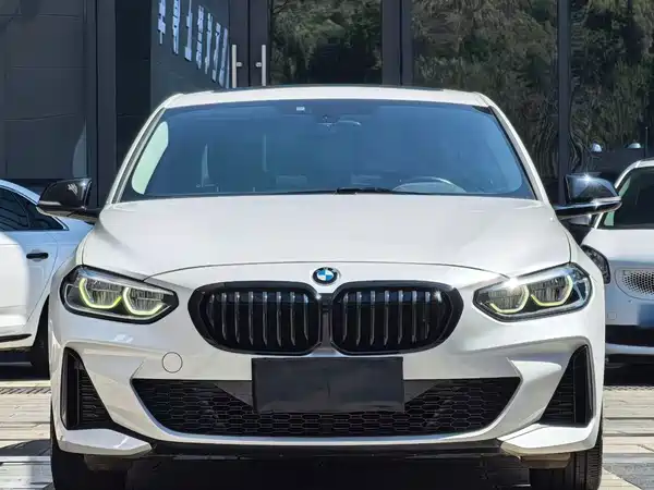 BMW 1 Series 2021