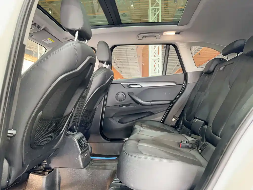 BMW X1 2019 — фото 11
