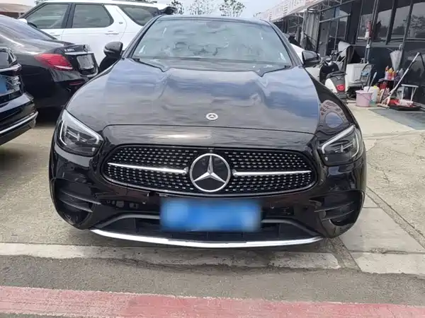 Mercedes-Benz E-Class 2021