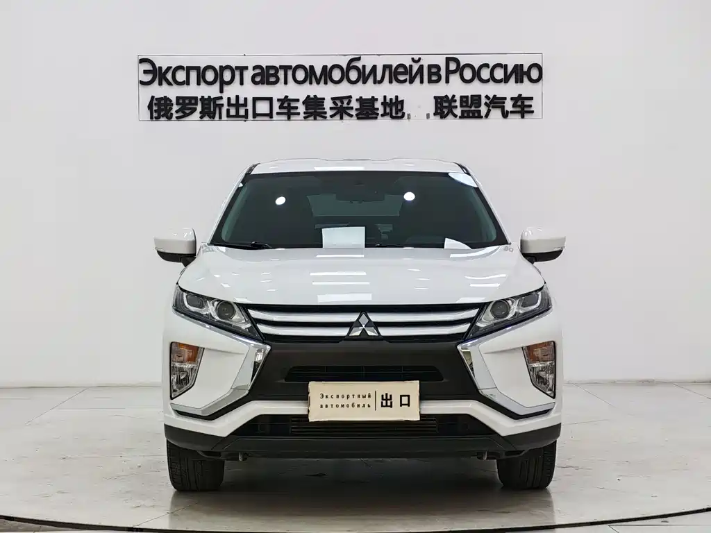 Mitsubishi Eclipse Cross 2023 — фото 2
