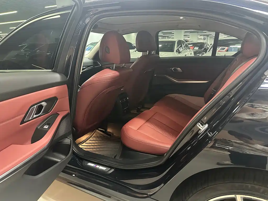 BMW 3 Series 2023