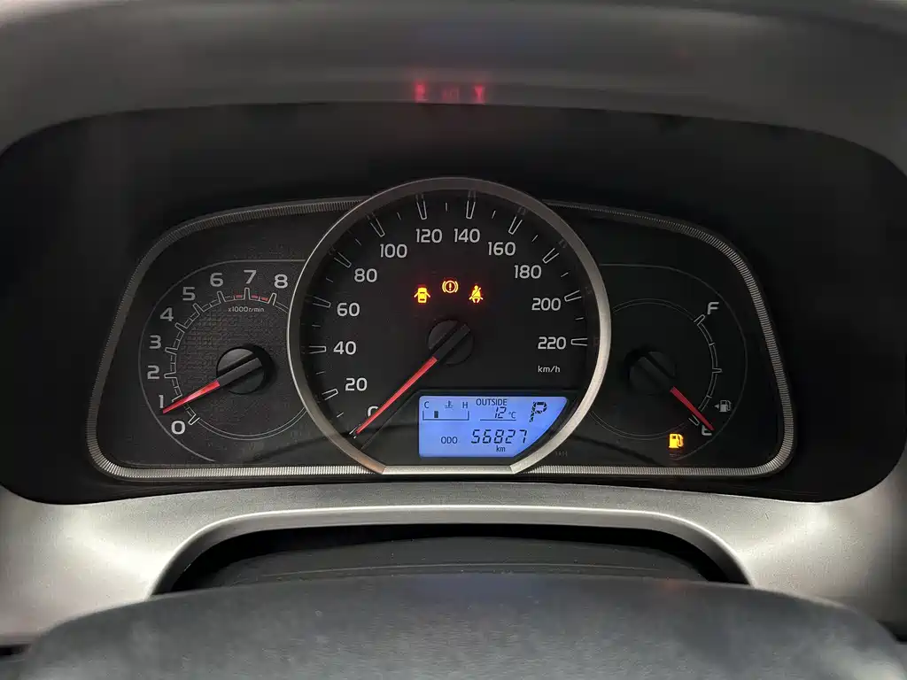 Toyota RAV4 2019 — фото 18