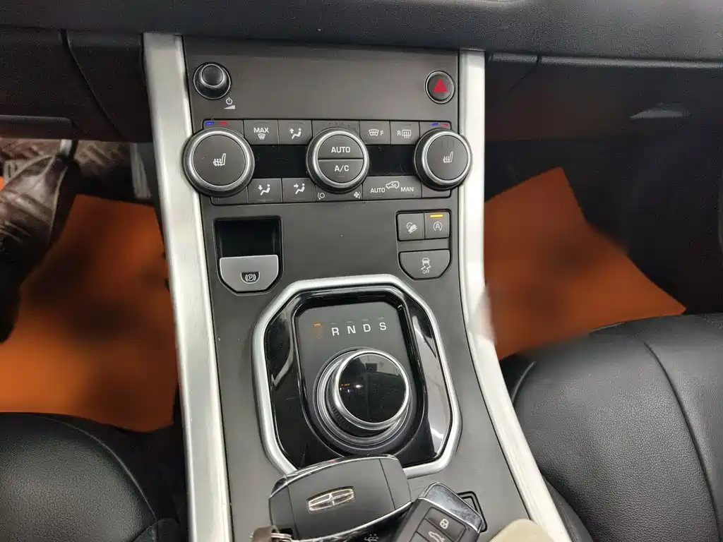 Land Rover Evoque 2017 — фото 9