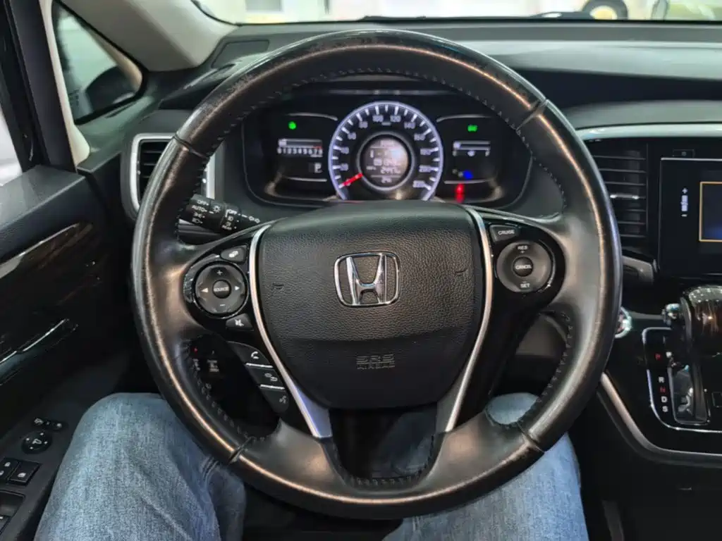 Honda Odyssey 2019 — фото 11