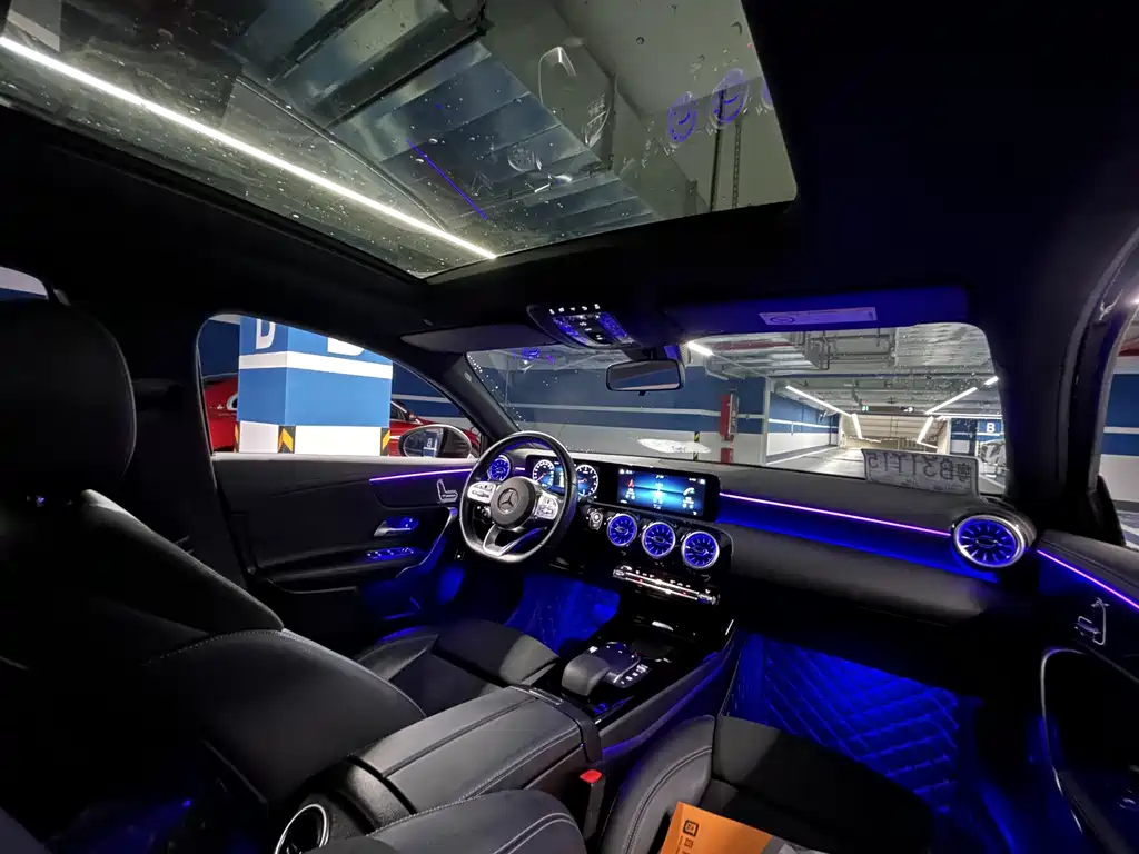 Mercedes-Benz A-Class 2022 — фото 13