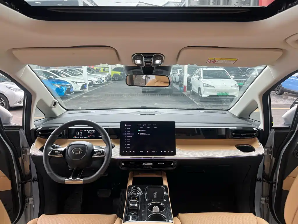 GAC Trumpchi E8 PHEV 2024 — фото 16