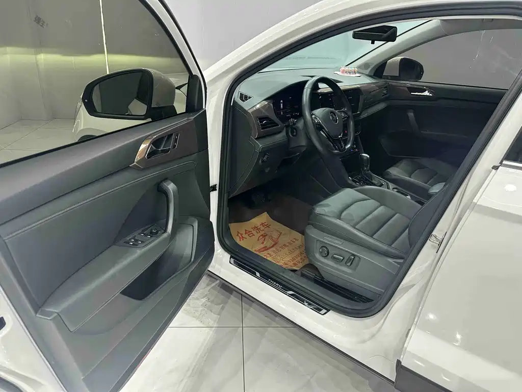 Volkswagen Tharu 2022