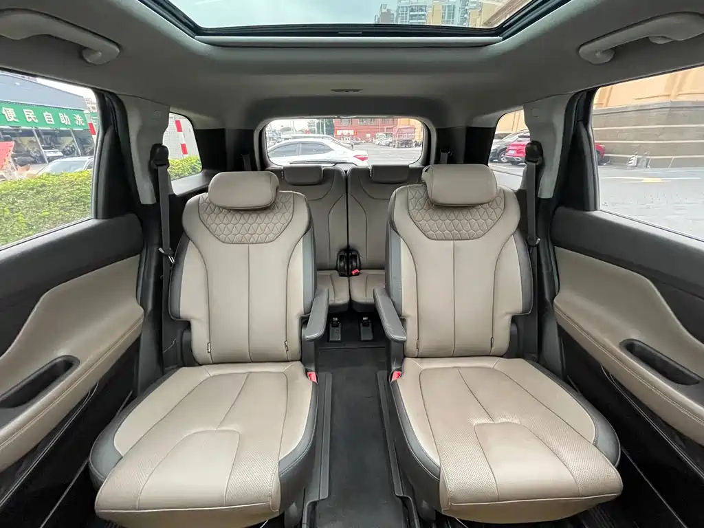 Hyundai Santa Fe 2020 — фото 19