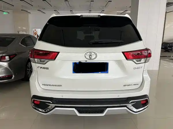 Toyota Highlander 2020