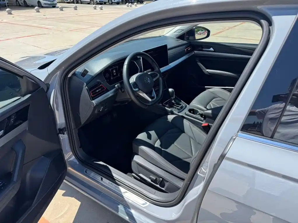 Volkswagen Lavida 2022