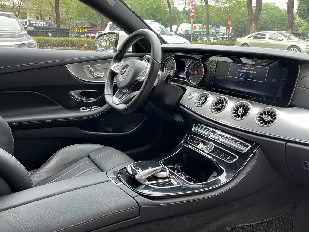 Mercedes-Benz E-Class 2018 — фото 11