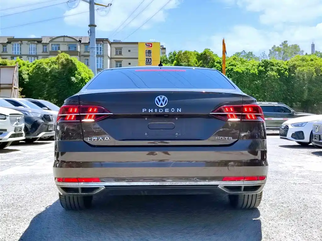 Volkswagen Phideon 2018 — фото 5