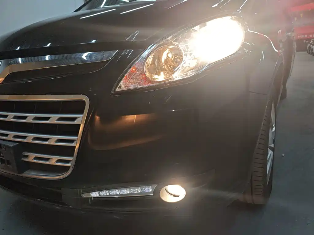 Luxgen Big 7 MPV 2016 — фото 18