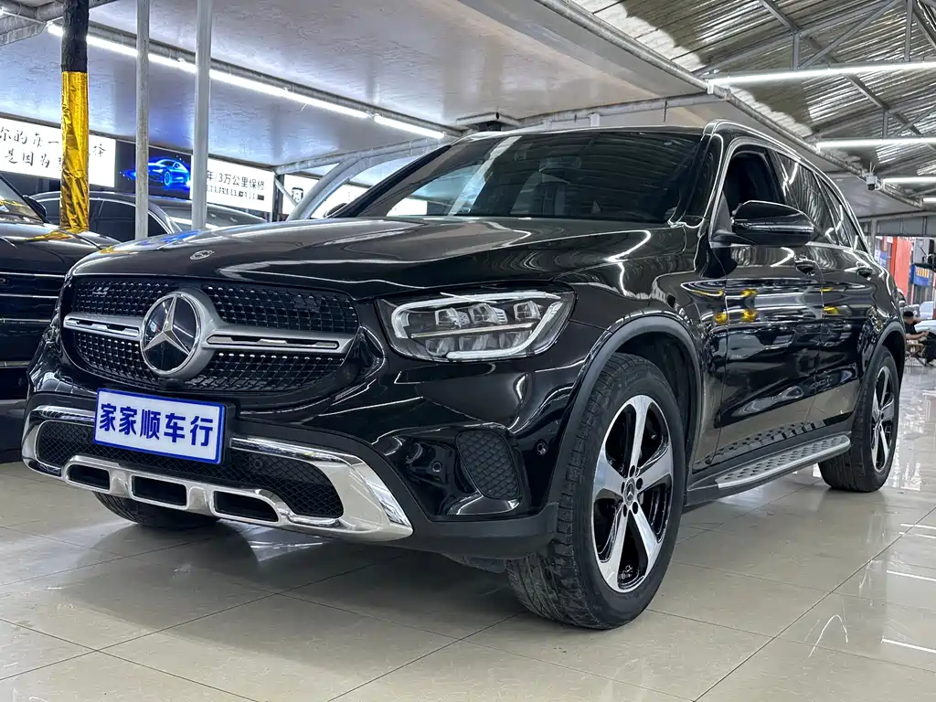 Mercedes-Benz GLC 2022 — фото 1