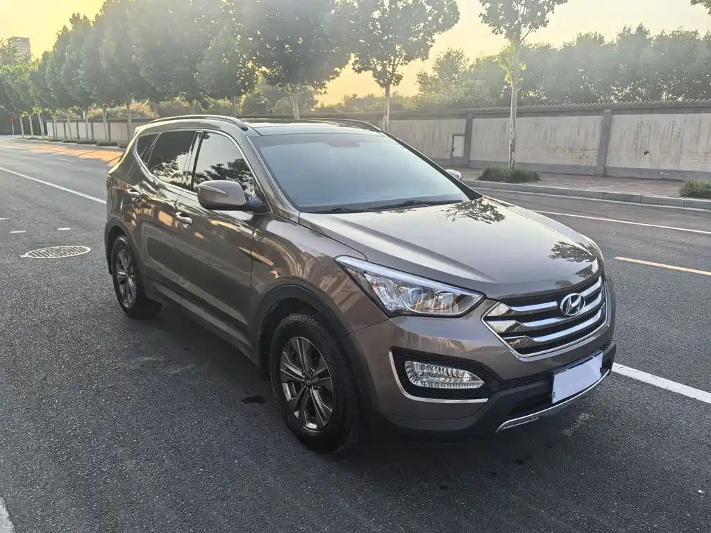 Hyundai Santa Fe 2015 — фото 3