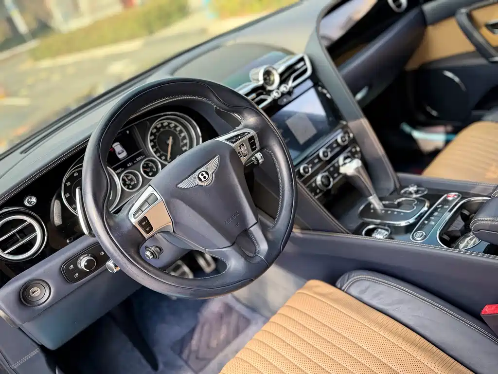 Bentley Flying Spur 2017 — фото 6