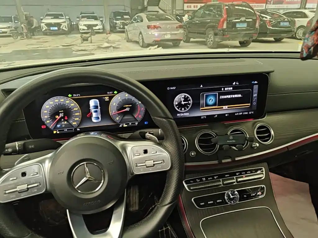 Mercedes-Benz E-Class 2020 — фото 10